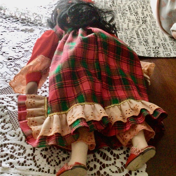 Asian girl doll - Picture 5 of 12